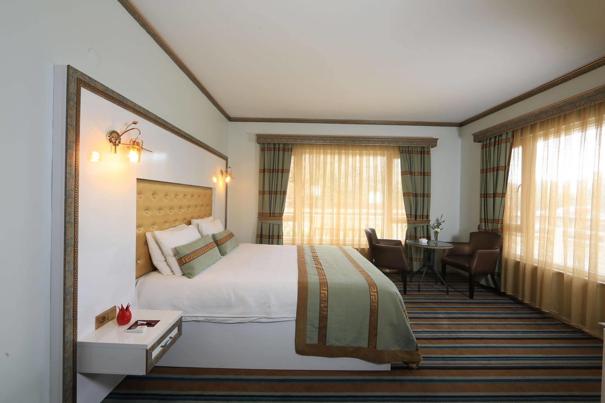 Lalehan Hotel Special Class Amasya Exterior foto