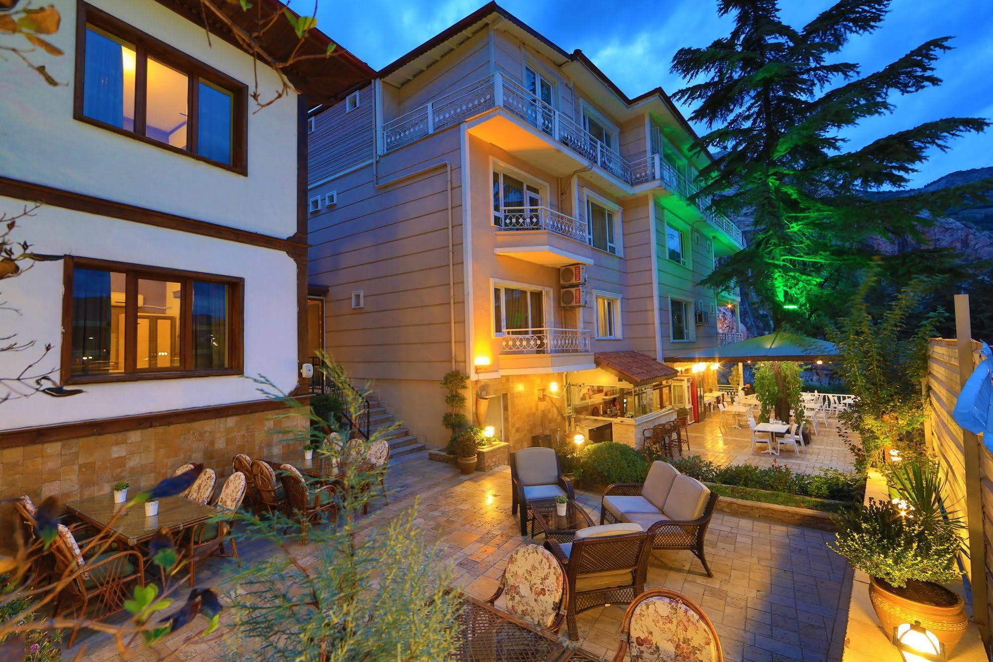 Lalehan Hotel Special Class Amasya Exterior foto